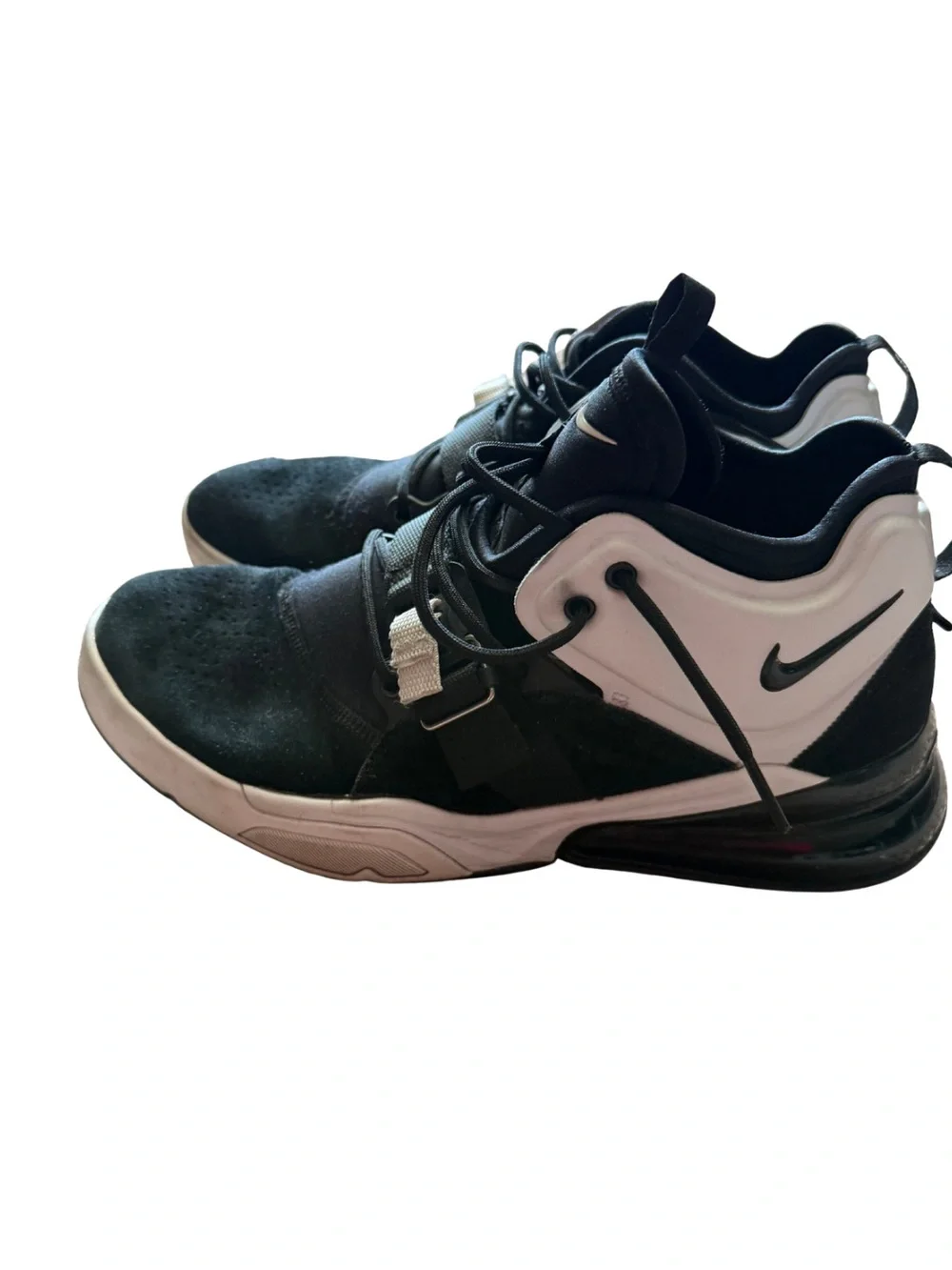 Nike Air Force 270 Men’s Size 10.5 Black White Athletic Sneakers